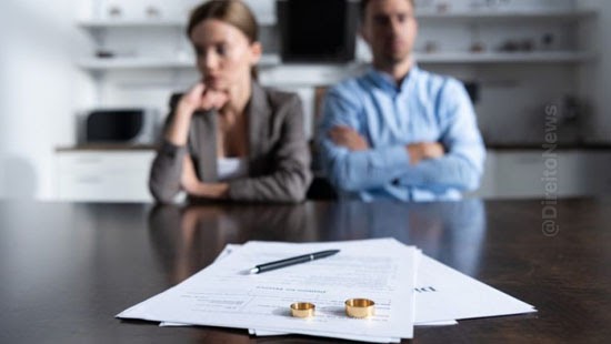 advogado apresentou varias acoes contra ex esposa pensao