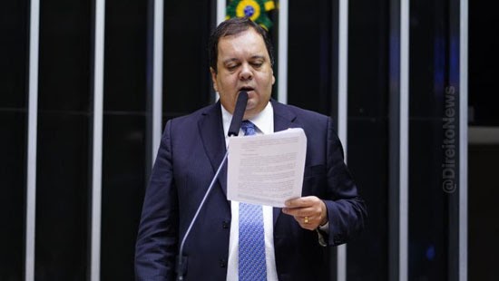 camara aprova projeto favorece reu quando houver empate julgamento