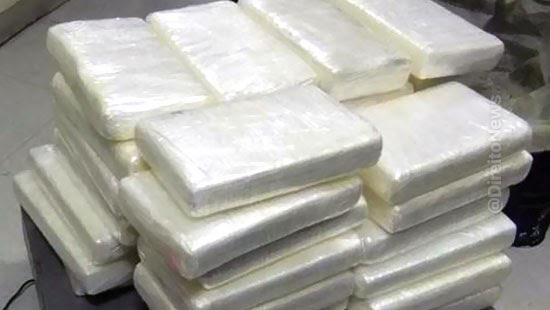 juiz revoga prisoes policiais acusados desviar cocaina revenda