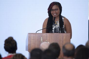 Brasília (DF) 15/03/2023 - A a coordenadora do Pronasci, Tamires Sampaio, durante lançamento do novo Programa Nacional de Segurança Pública com Cidadania (Pronasci II). Durante a cerimônia, houve a entrega de 270 viaturas para Patrulhas Maria da Penha. Foto: Joédson Alves/Agência Brasil