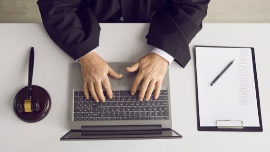 juiz trabalho presencial nega audiencia online nao hierarquia