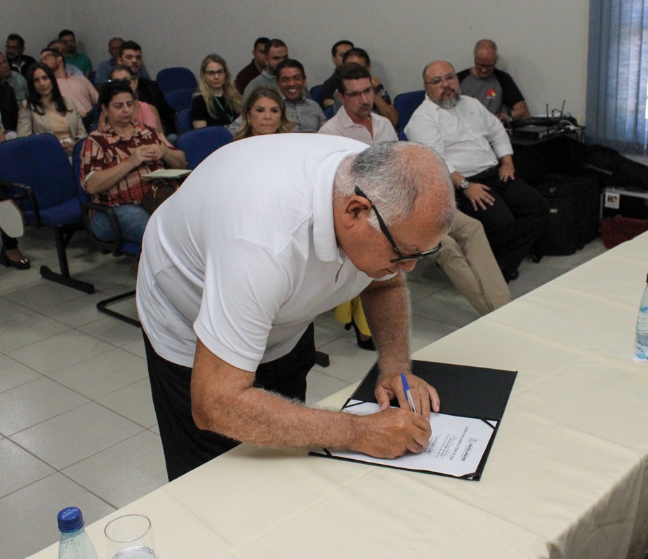 80a71b77bc690bd8c8aa12da3f23b92d-1