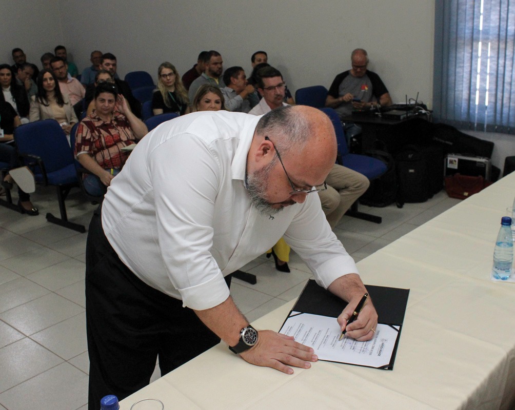 db8d4e66062e2a864d976e61bae7a669-1