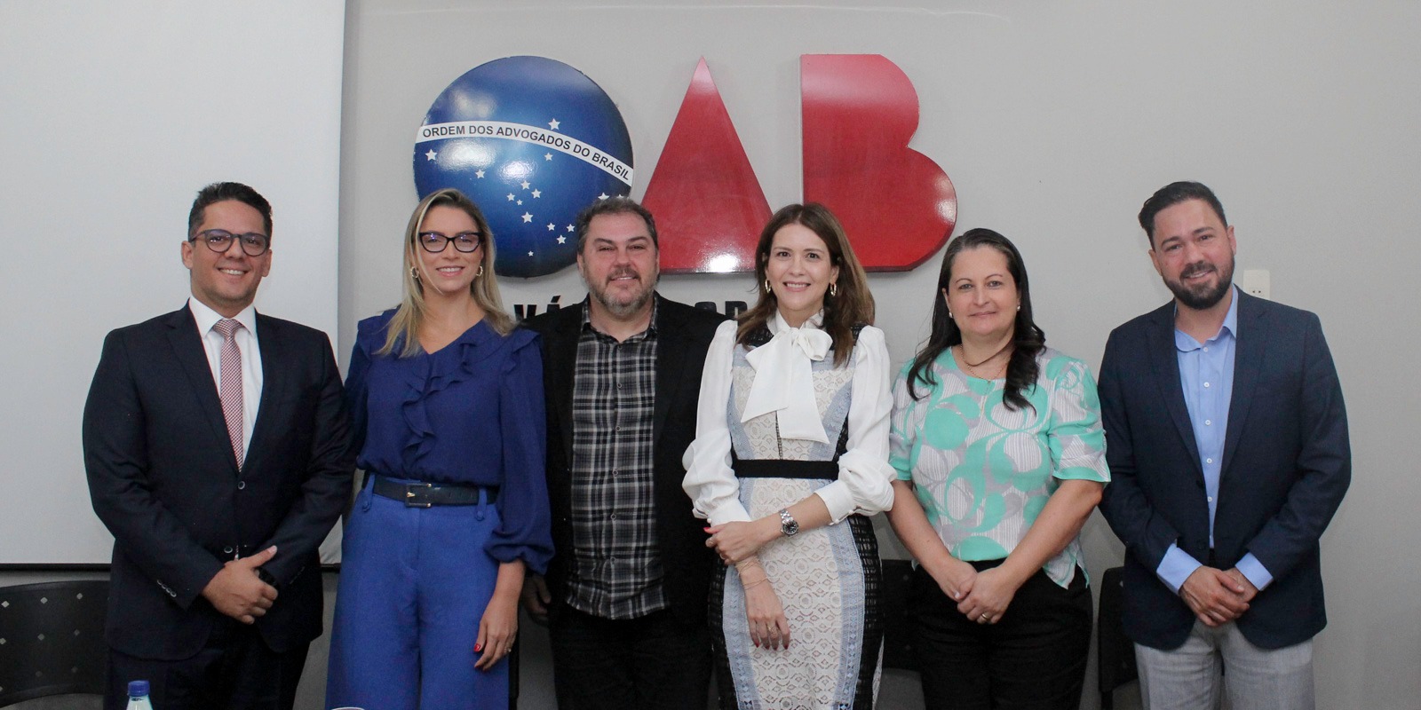 b273599f58b51a26107ee15a287ed95e-1