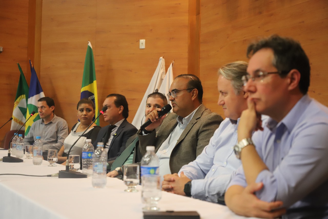 afd640bd9a89f95891290fd9ffc3a0b0-1