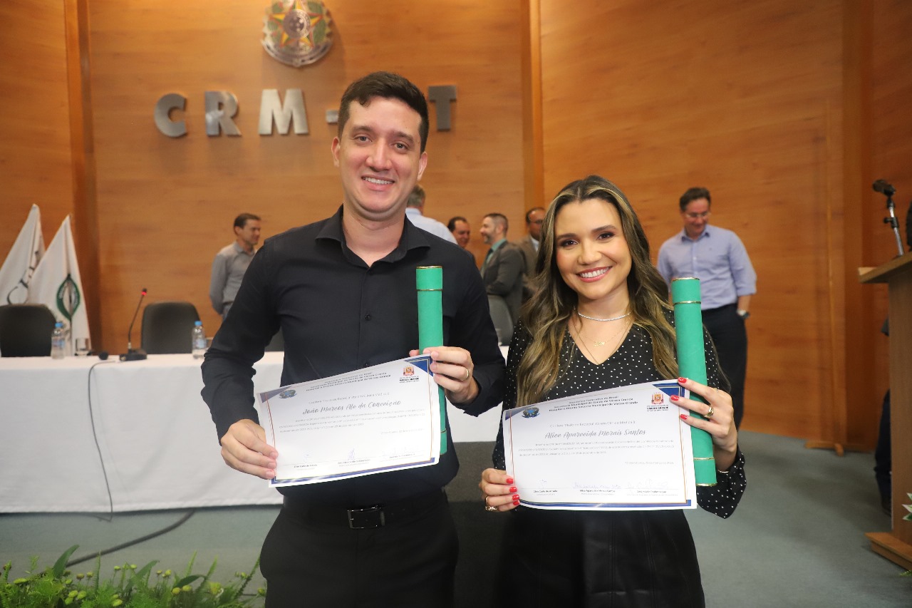 cc7856b43efea170a7a09b97ad6ca00d-1