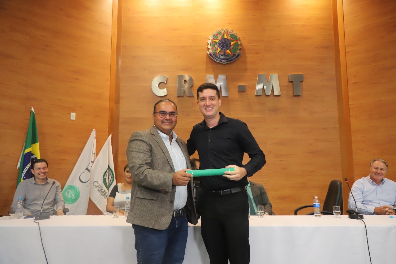 c4493d01c584bac85b57fbcf9f51be74-1