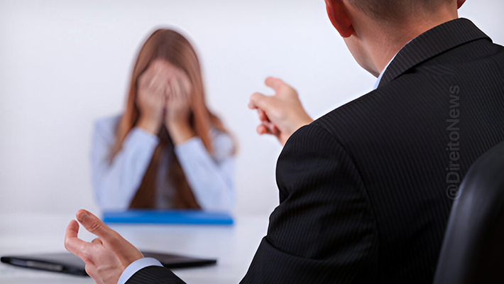 empregada dispensada apos testemunho contra empresa processo trabalhista deve ser indenizada