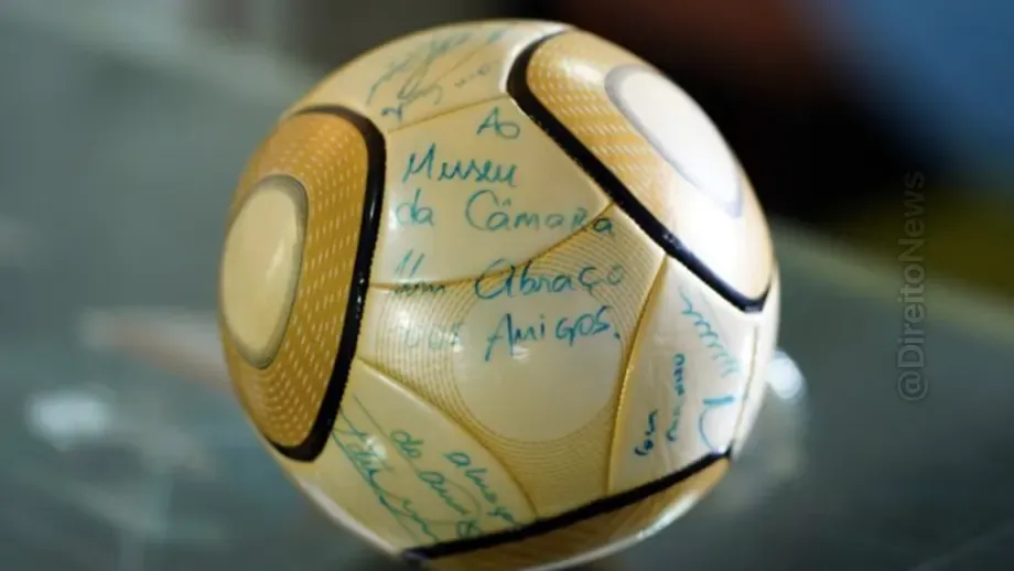 stf c0ndena 17 anos pr1sa0 homem furt0u bola autografada neymar durante 8 janeiro