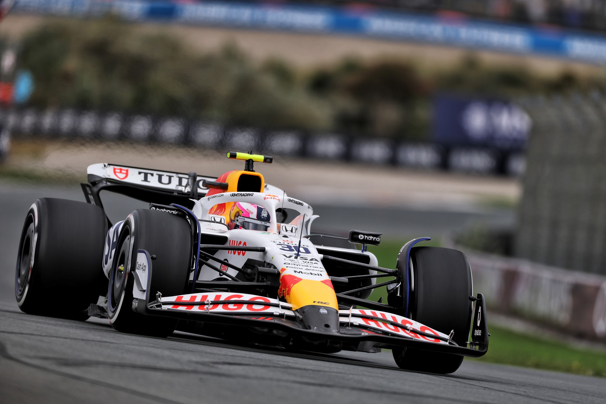 F1: Confira as imagens da pole de Piastri para o GP da Holanda Liam Lawson (NZL) Racing Bulls VCARB 02.