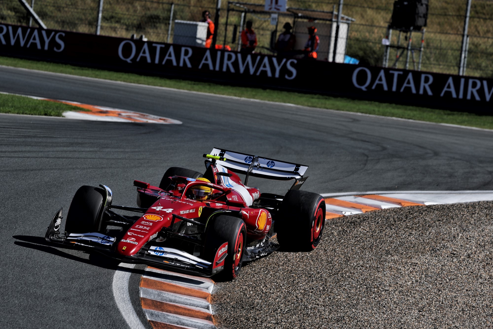 F1: Confira as imagens da pole de Piastri para o GP da Holanda Lewis Hamilton (GBR) Ferrari SF-25.