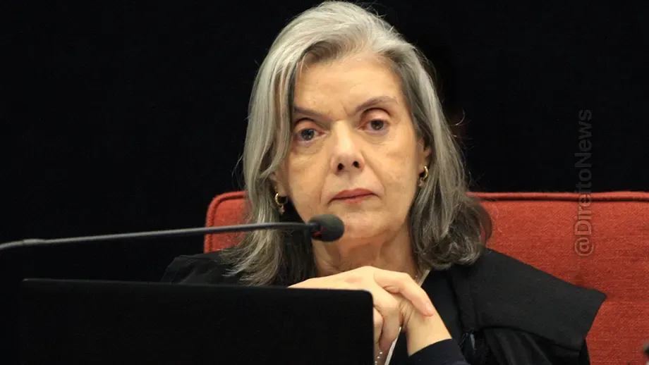 carmen rebate advogado ramagem defende urnas sabe diferenca entre voto auditavel impresso