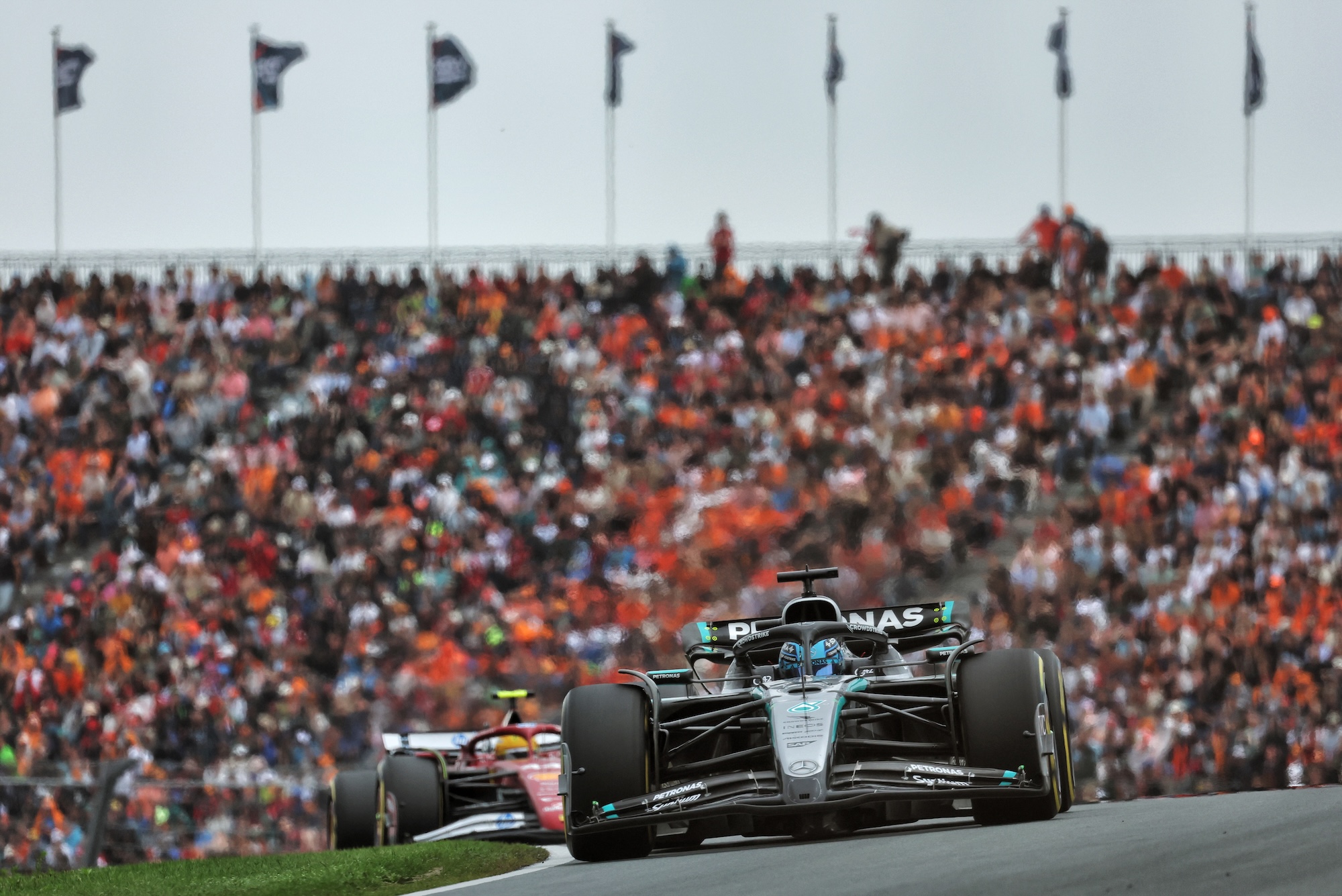George Russell (GBR) Mercedes AMG F1 W16.
