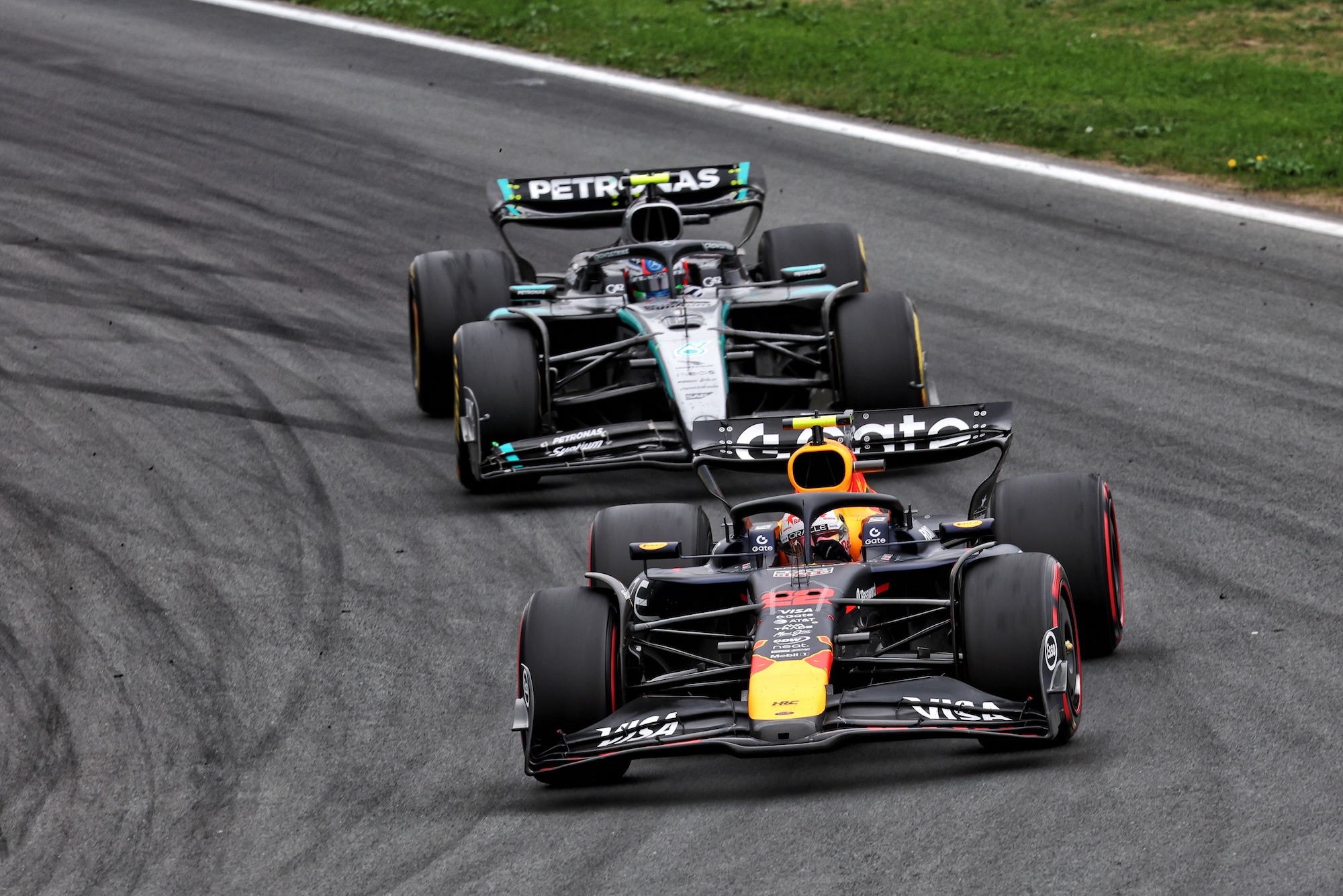Yuki Tsunoda (JPN) Red Bull Racing RB21.