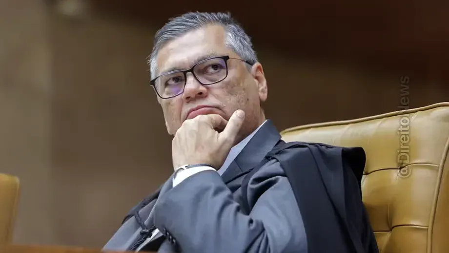 dino pede pf apuracao am3ac4s apos voto c0nden4r bolsonaro