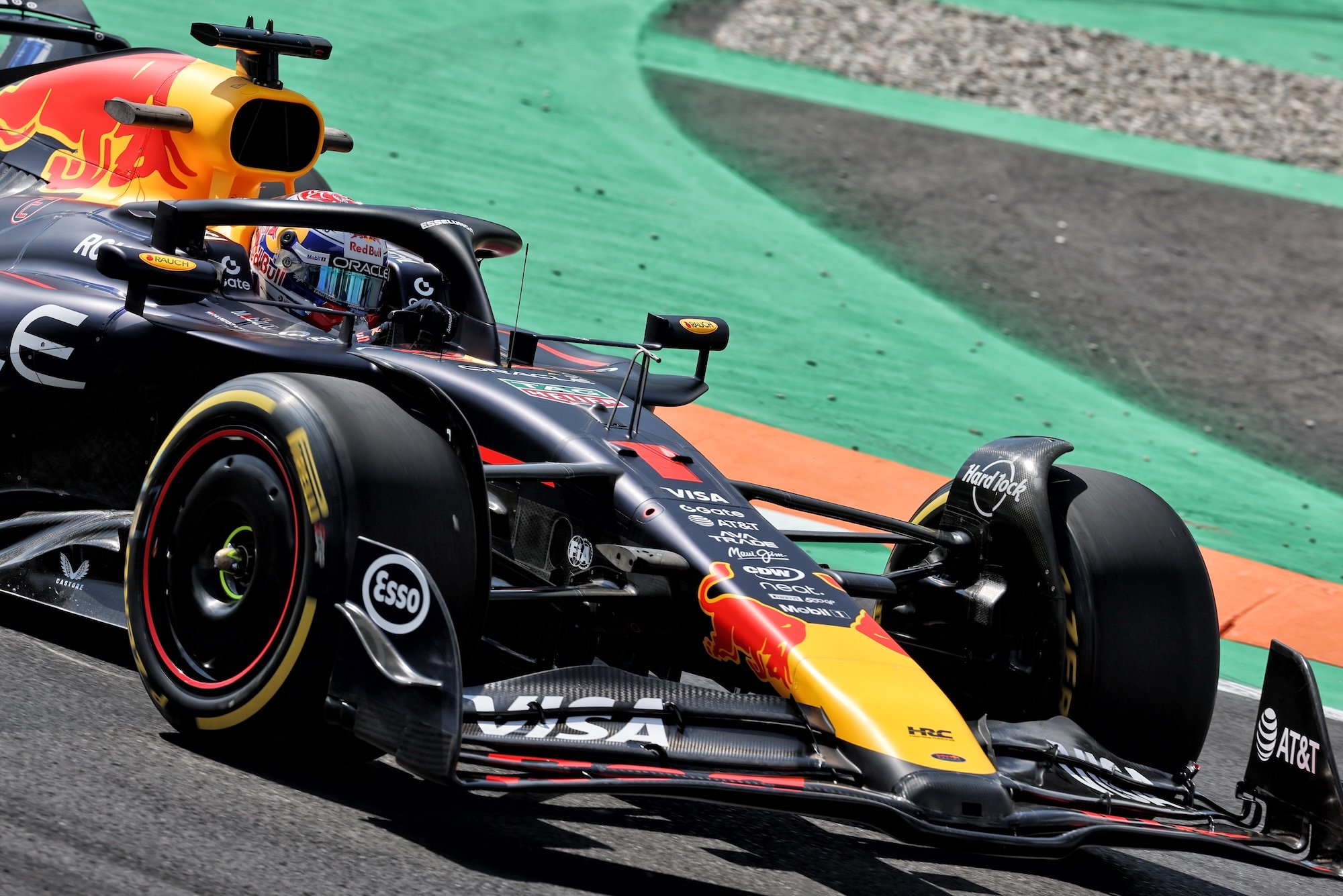 Max Verstappen (NLD) Red Bull Racing RB21.