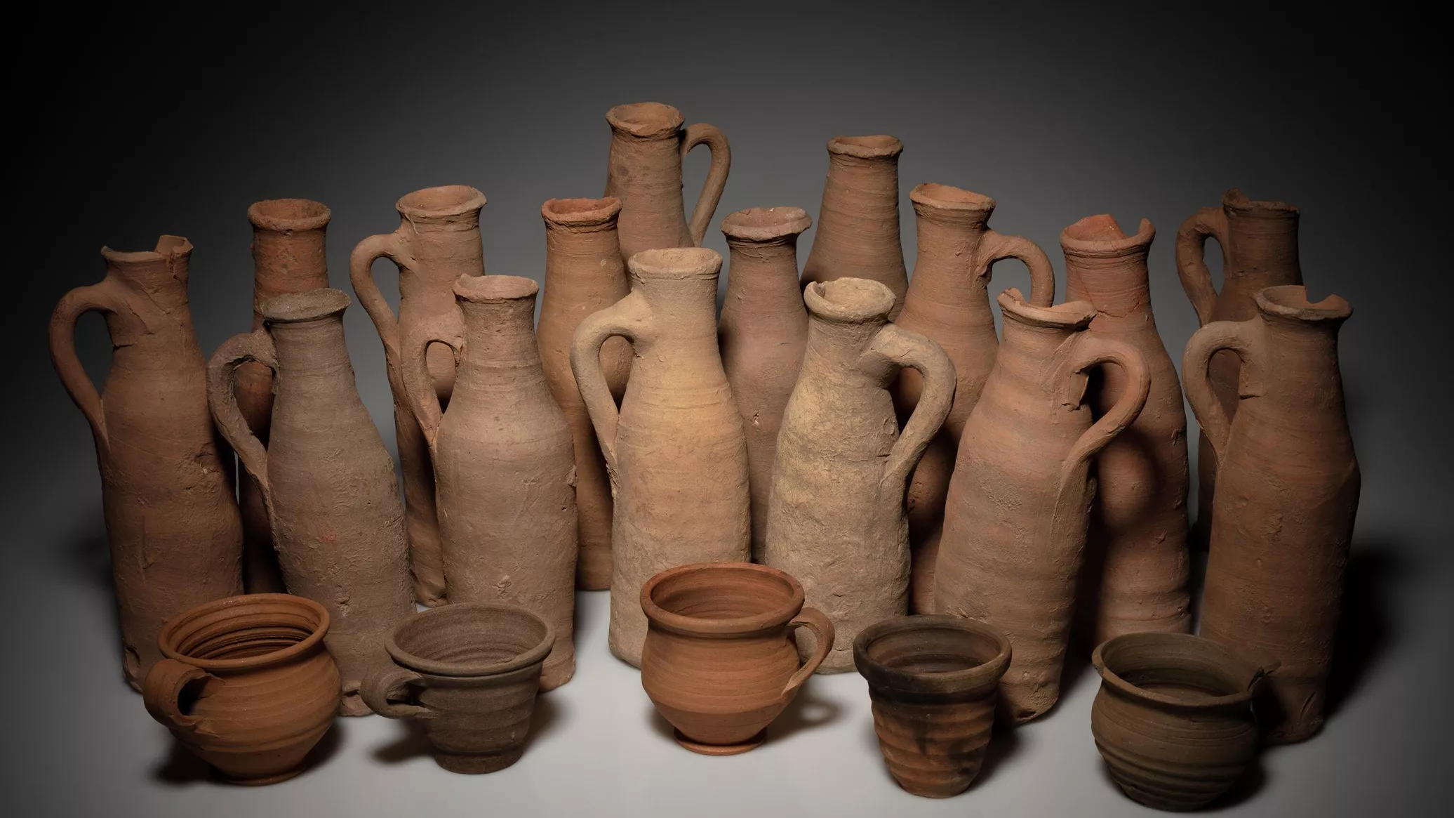 Pesquisa revela na China túmulo de funcionário enterrado há 800 anos com um vaso de cerveja (FOTO) 2