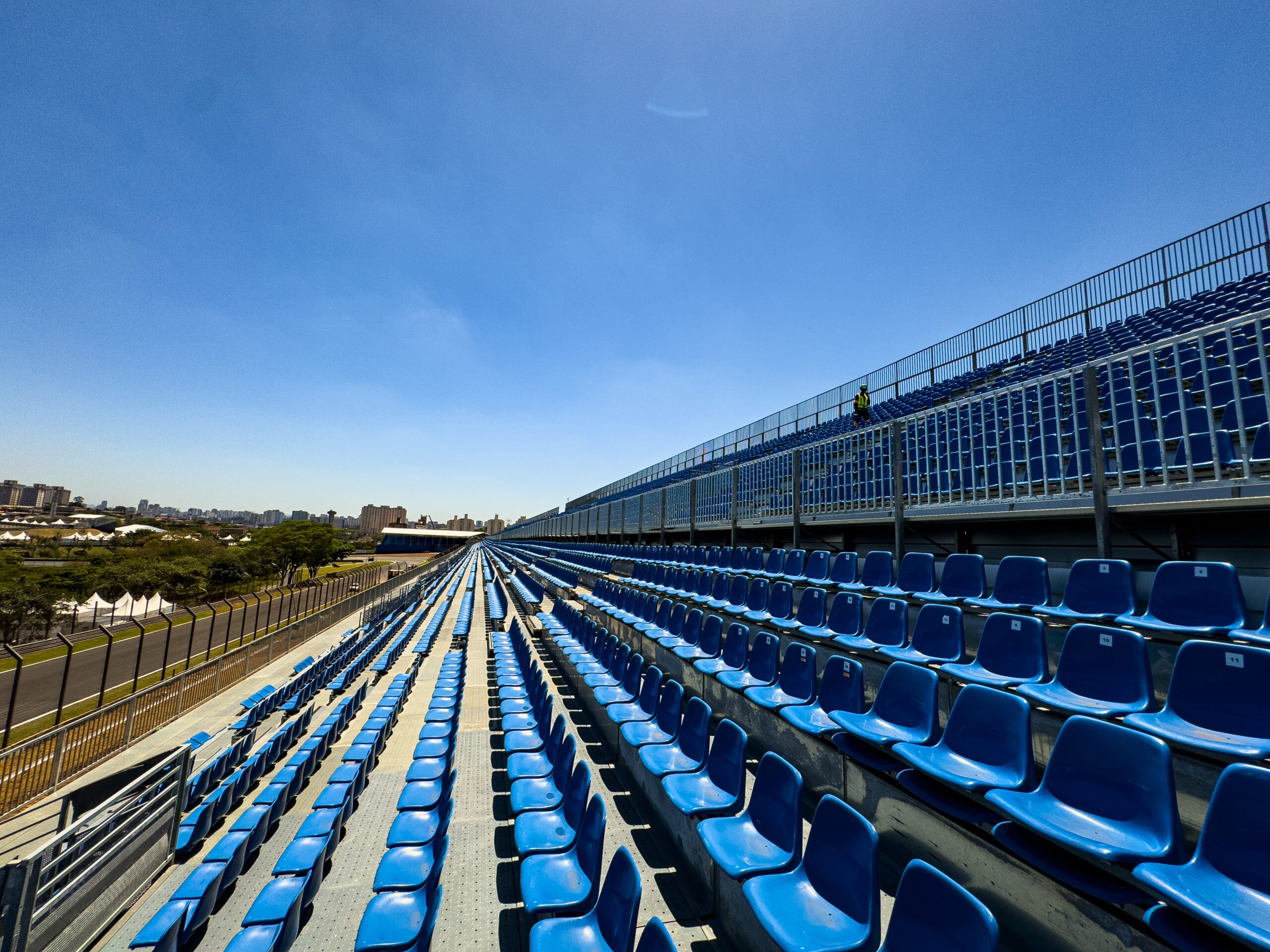 F1: Com arquibancadas das Olimpíadas de Paris, setor G de Interlagos ganha nova cara GP de São Paulo