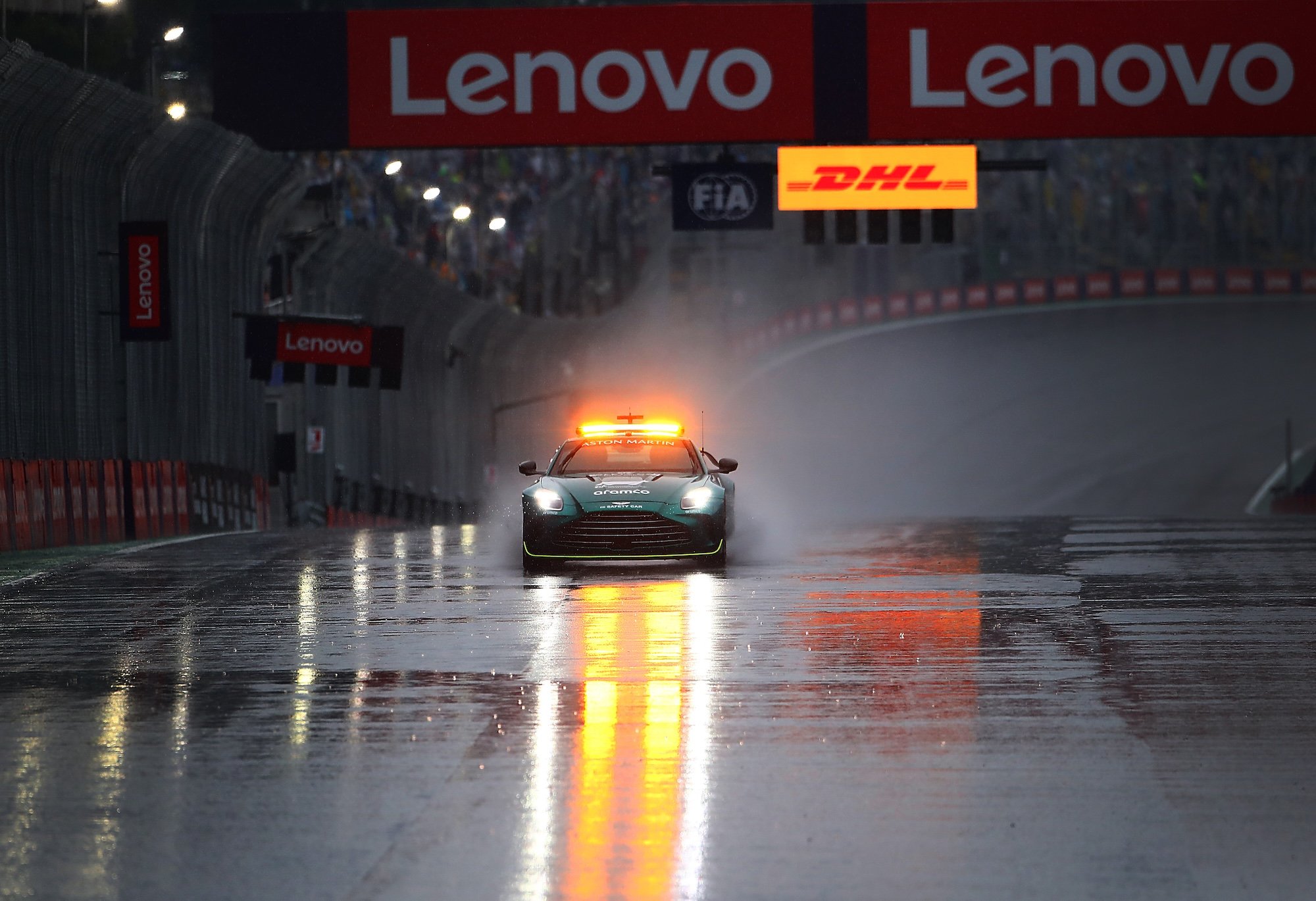 F1: Interlagos deve ter final de semana nublado e risco de chuva no sábado