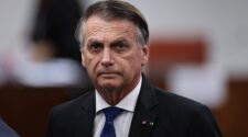 Bolsonaro deve passar hoje por novo procedimento para conter soluços 2