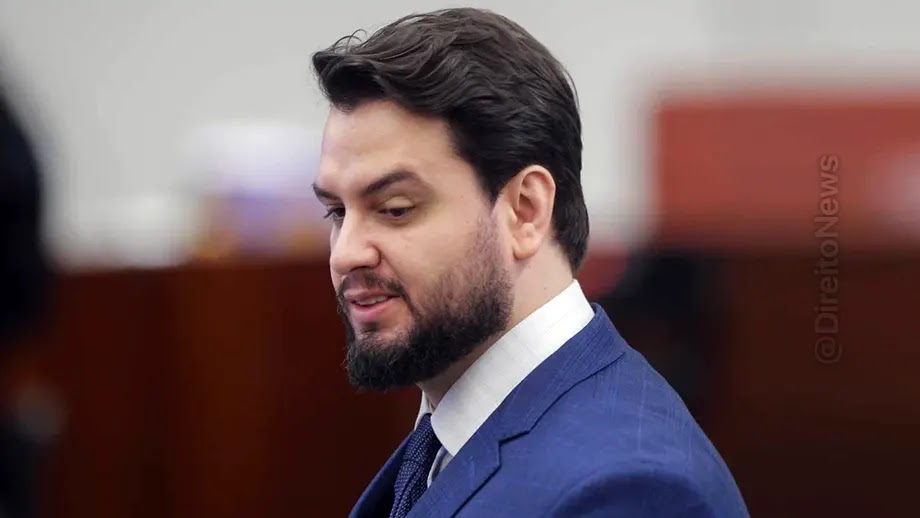 Moraes determina e PF prende Filipe Martins por ter acessado LinkedIn 7