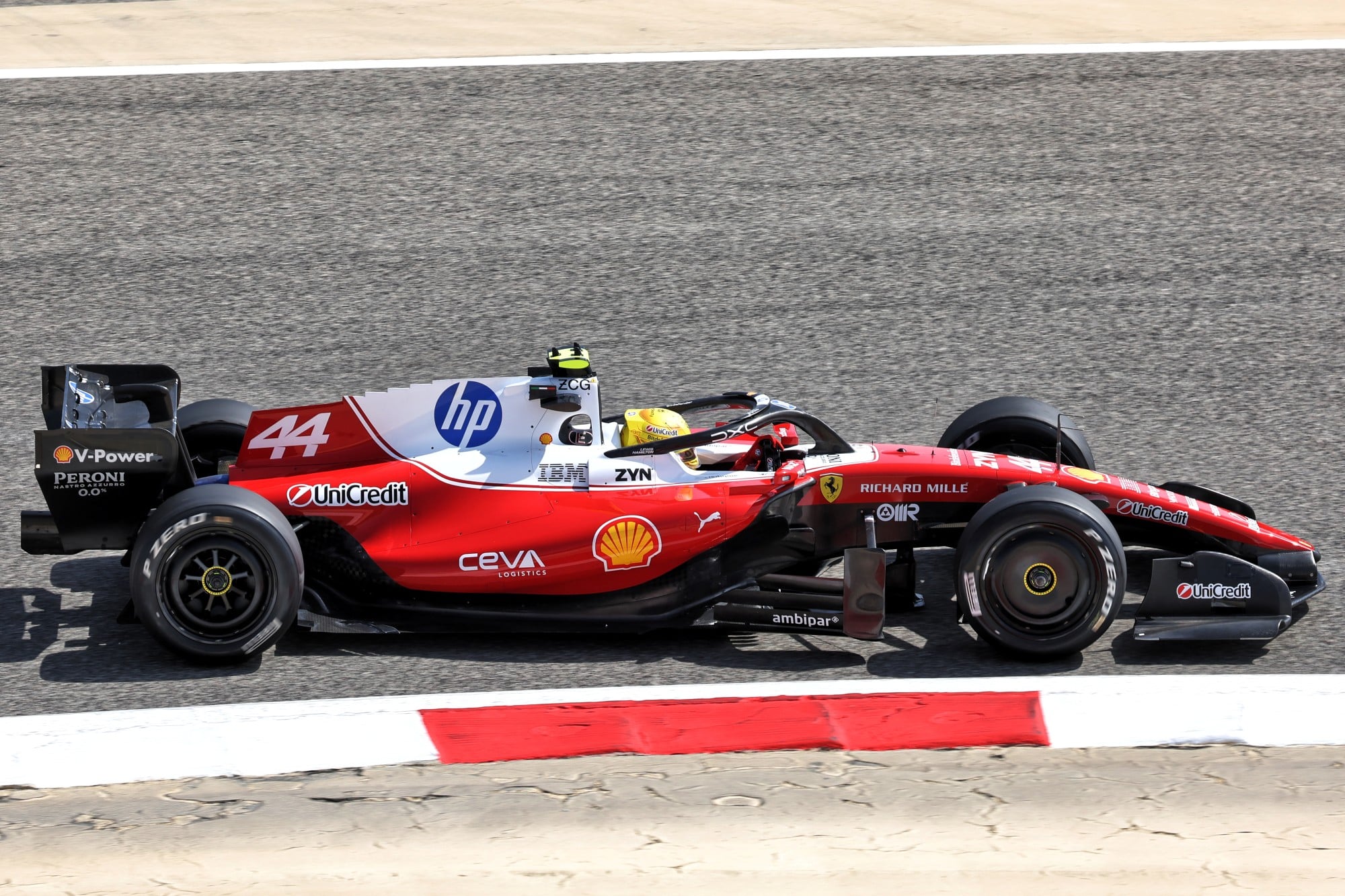 F1: Hamilton comenta sobre progresso da Ferrari e complexidade das novas regras Lewis Hamilton (GBR) Scuderia SF-26.