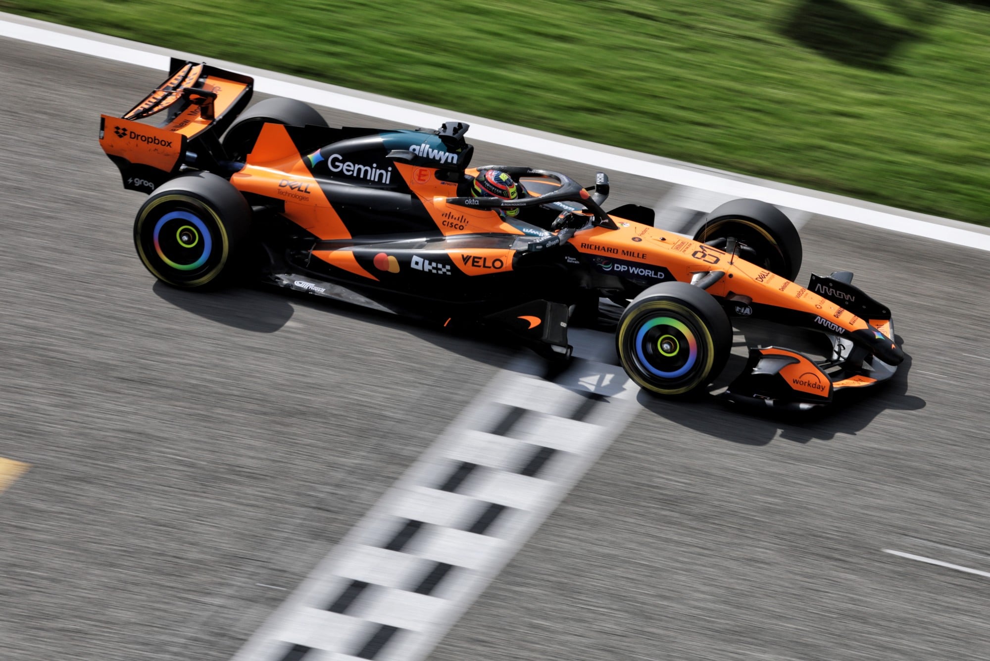 F1: Piastri fala em"receita para o desastre" sem ajustes nas novas regras Oscar Piastri (AUS) McLaren F1 Team MCL40.