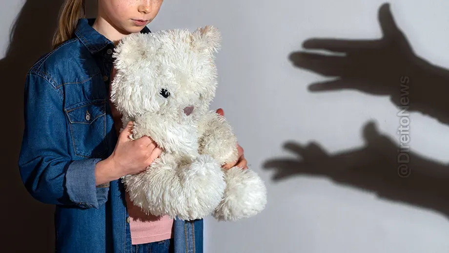 justica mg manda soltar mae acusada omissao estupro menina 12 anos justica mg manda soltar mae acusada omissao estupro menina 12 anos