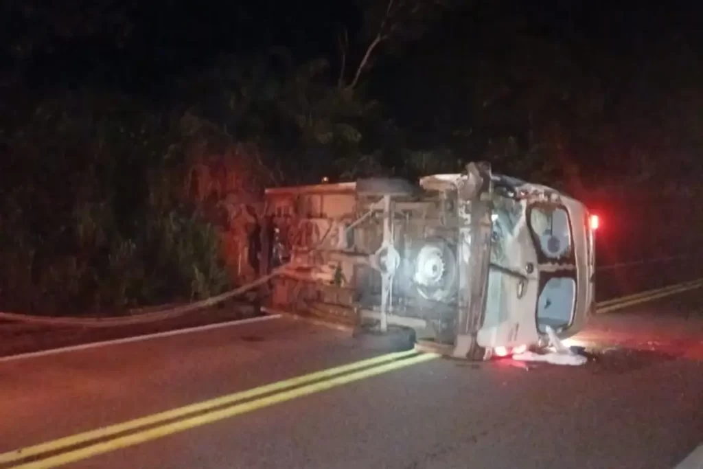 acidente-ambulancia-jpg-1024x683-1