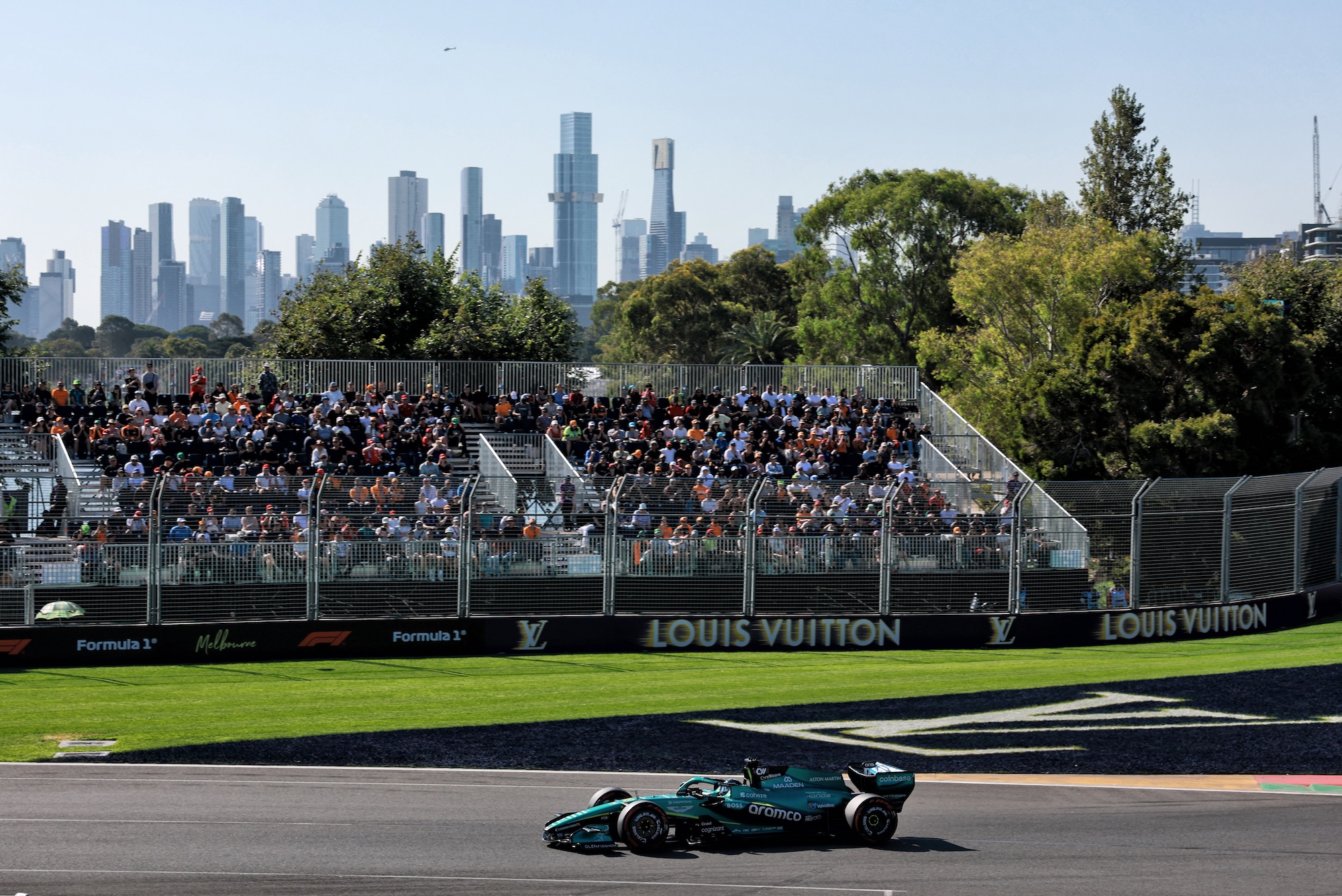 Lance Stroll (CDN) Aston Martin F1 Team AMR26.